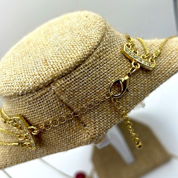 Quad Chain Pendant Necklace. - Picture 5 of 7